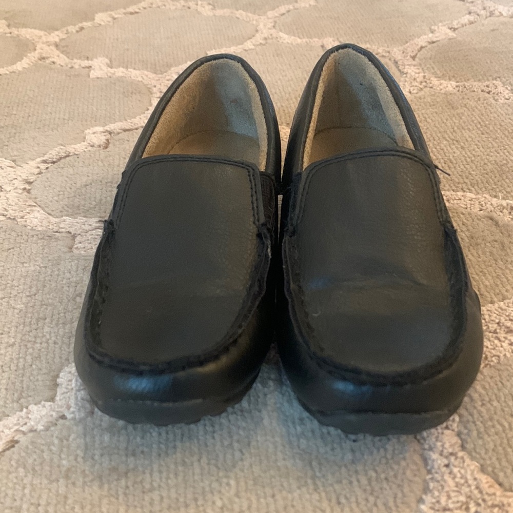 Children’s Place Black Loafer Size 11